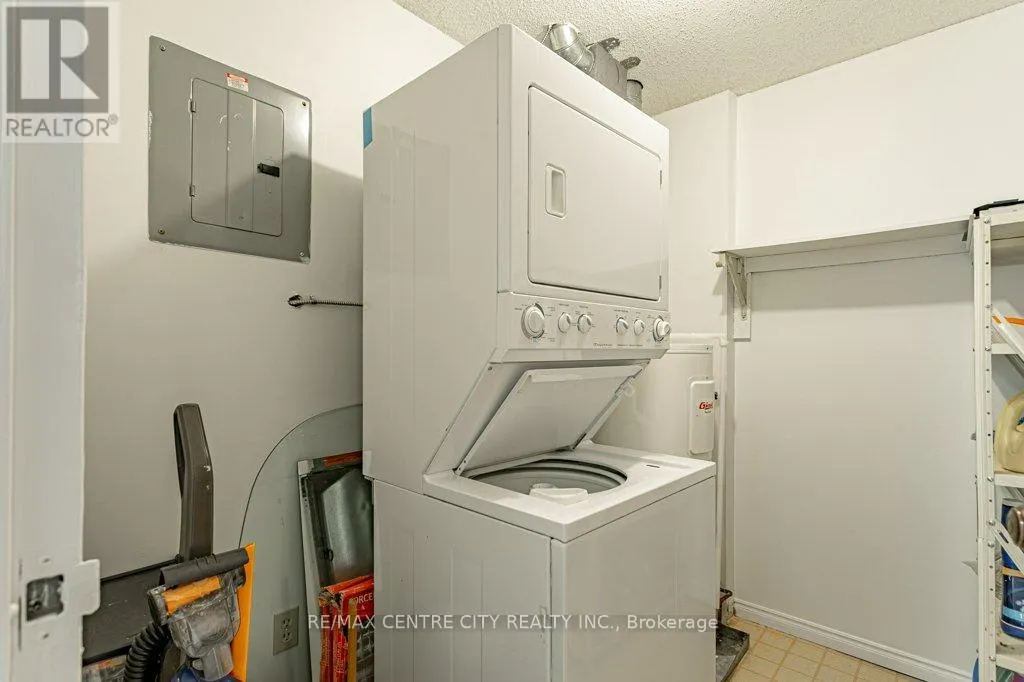 915 - 45 POND MILLS ROAD, #915