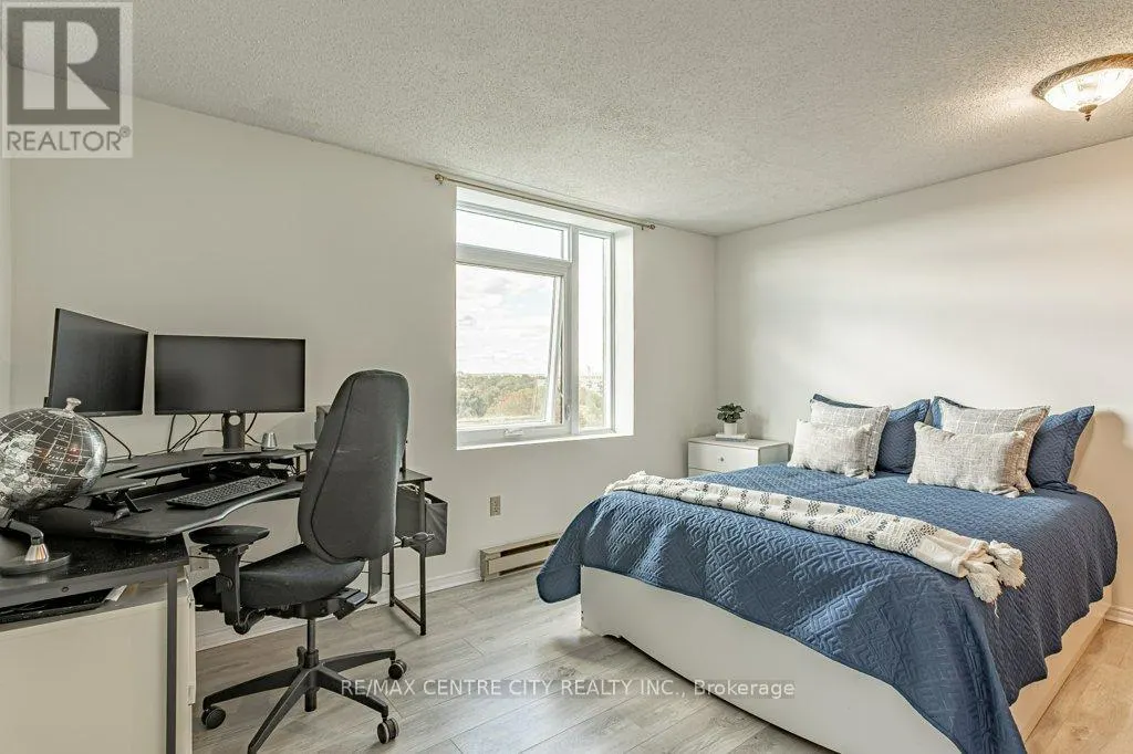 915 - 45 POND MILLS ROAD, #915