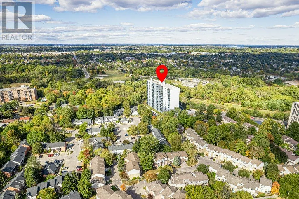 915 - 45 POND MILLS ROAD, #915