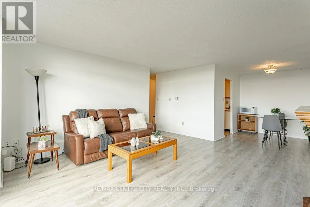 915 - 45 POND MILLS ROAD, #915