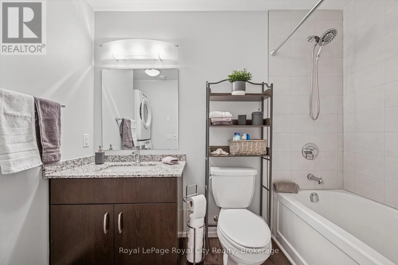 121 - 35 KINGSBURY SQUARE, #121