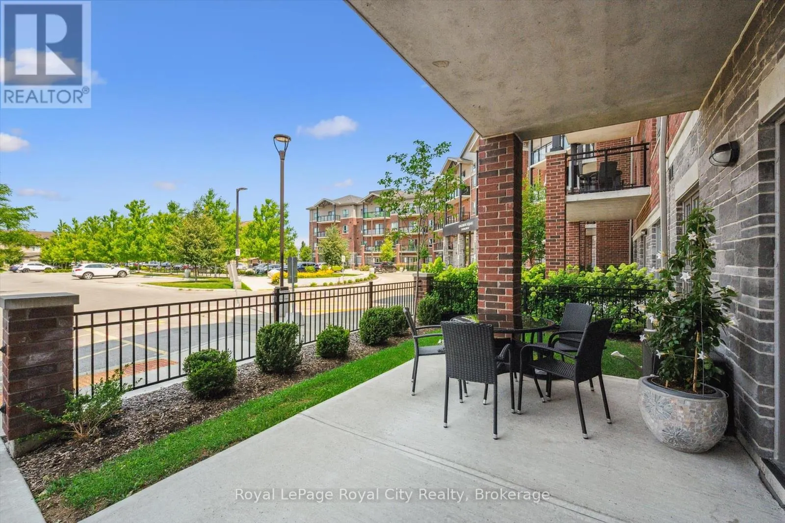 121 - 35 KINGSBURY SQUARE, #121