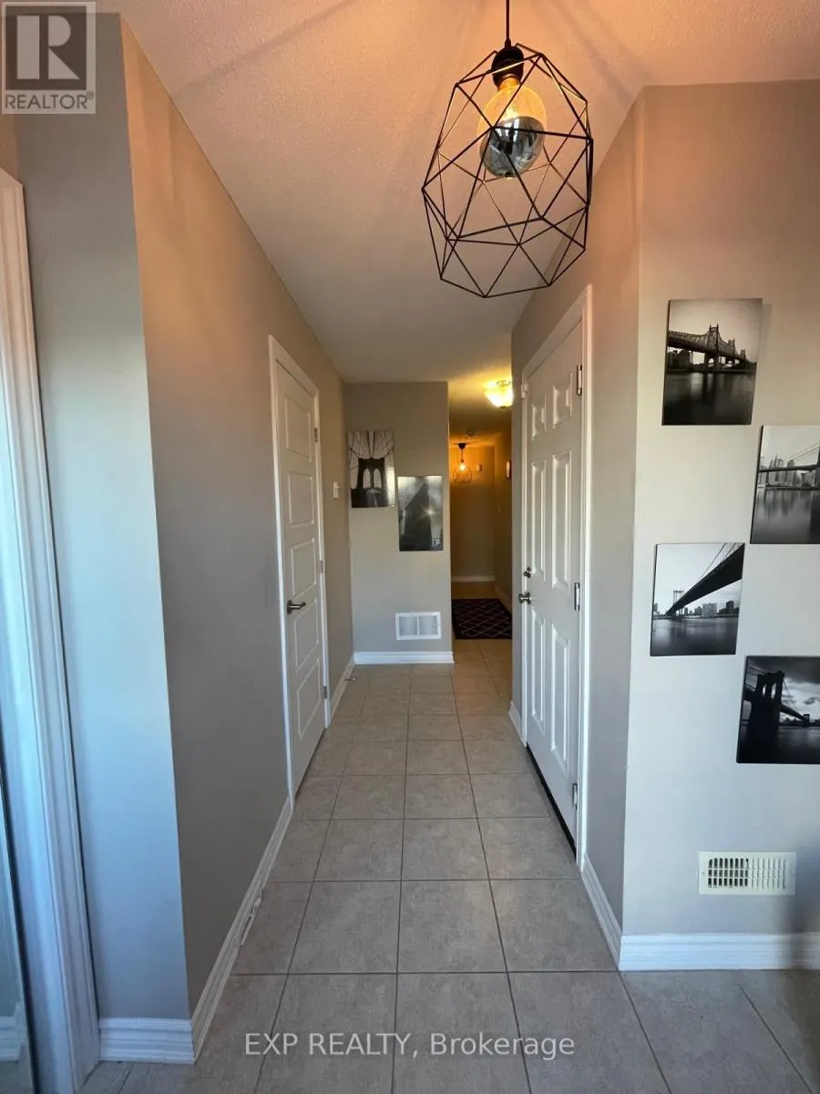916 FAMEFLOWER STREET