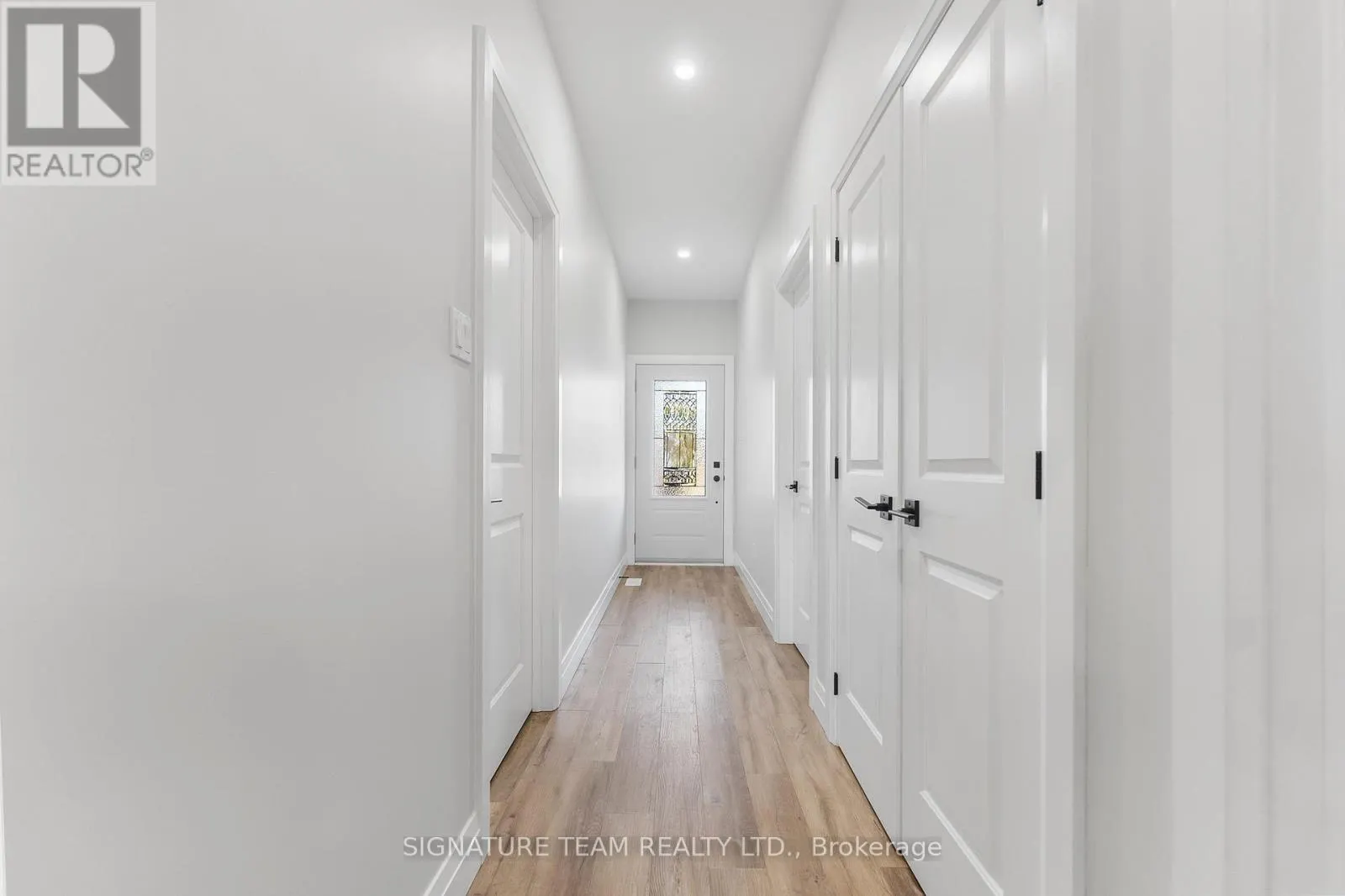 311 FORESTVIEW CRESCENT