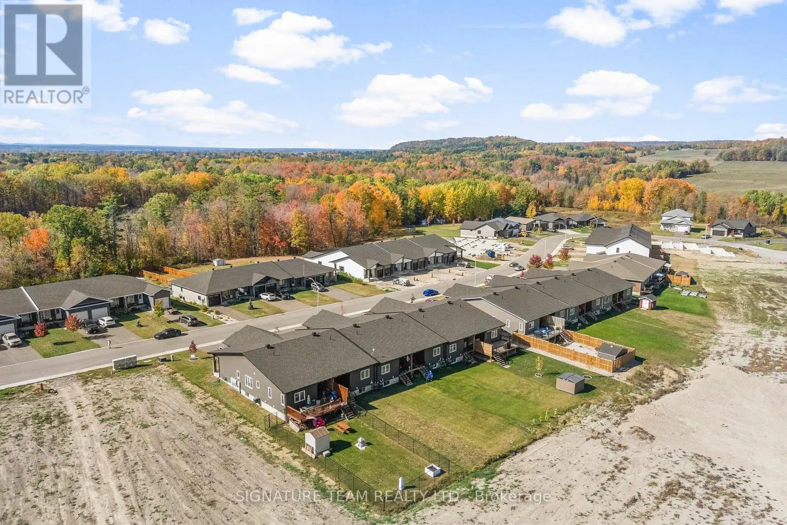 311 FORESTVIEW CRESCENT