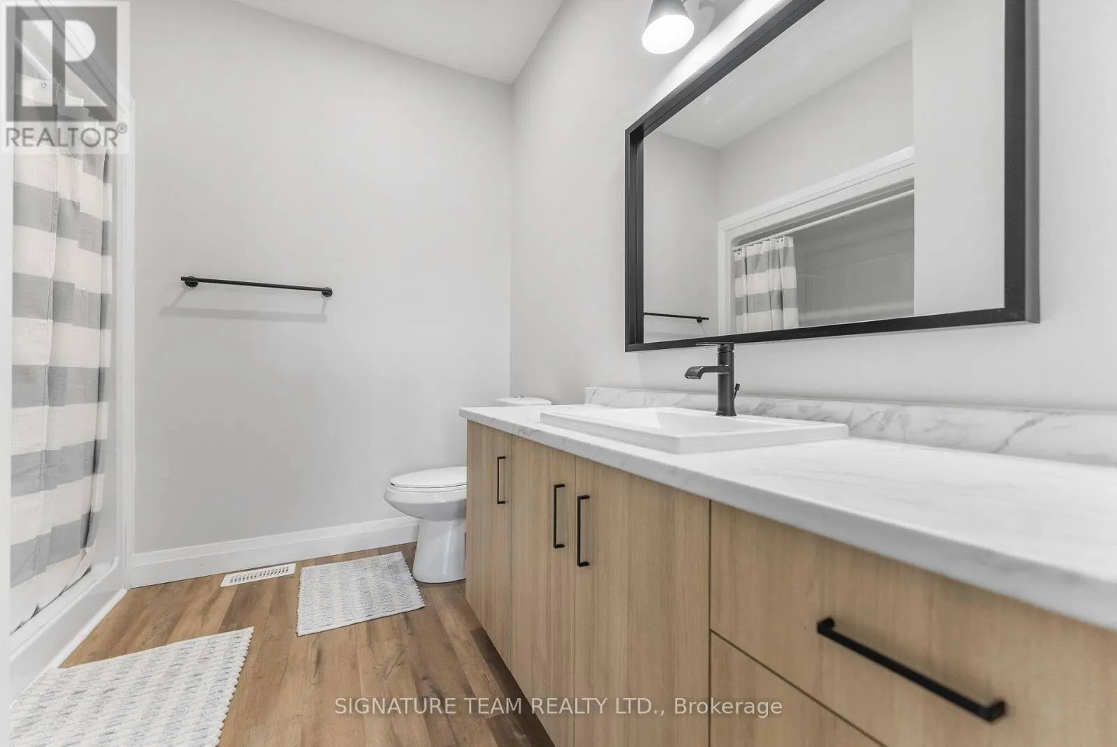 311 FORESTVIEW CRESCENT