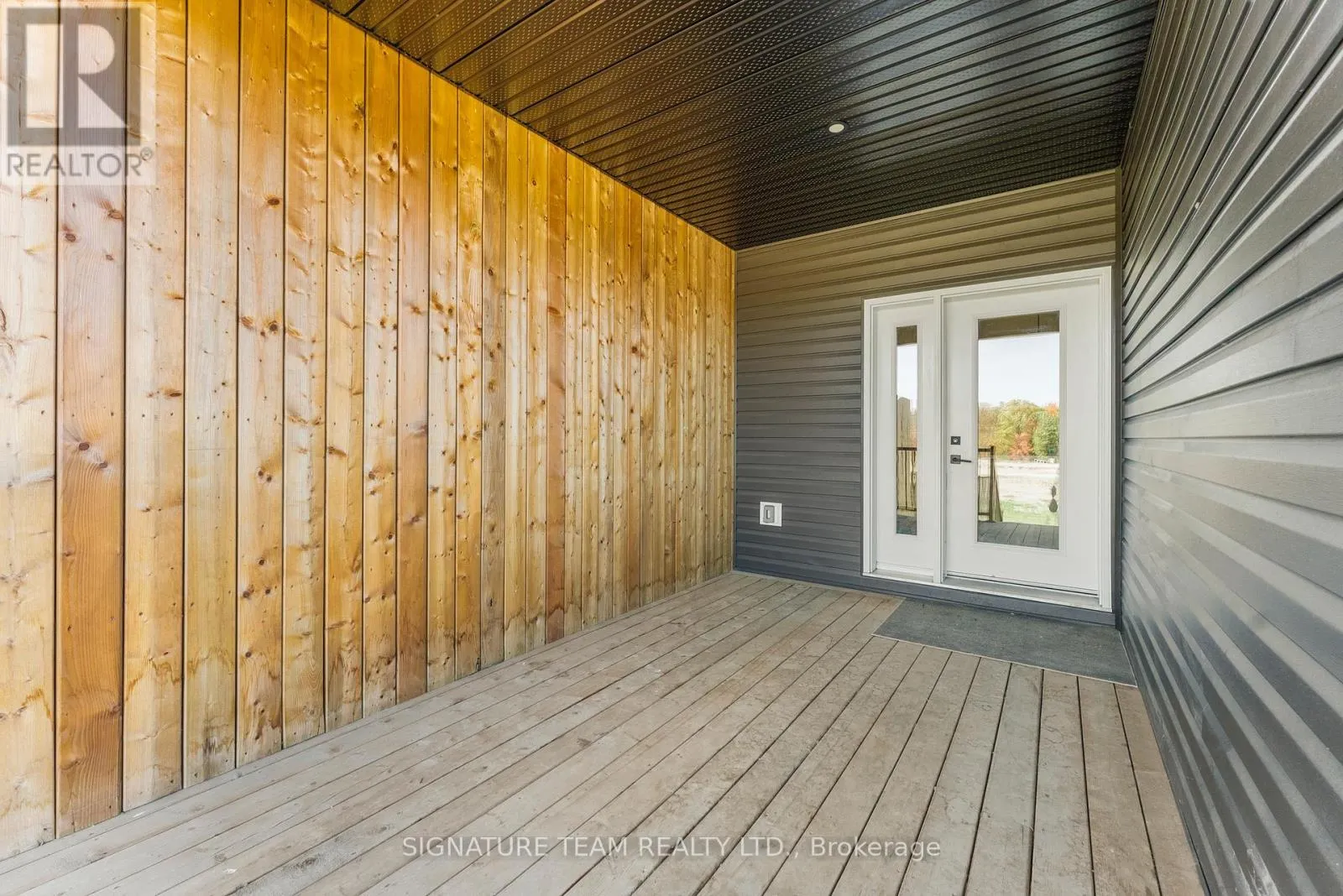 311 FORESTVIEW CRESCENT