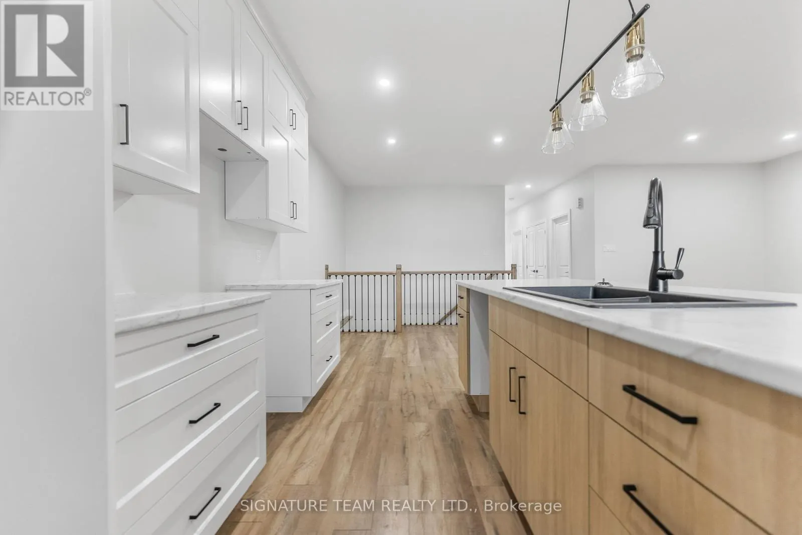 311 FORESTVIEW CRESCENT