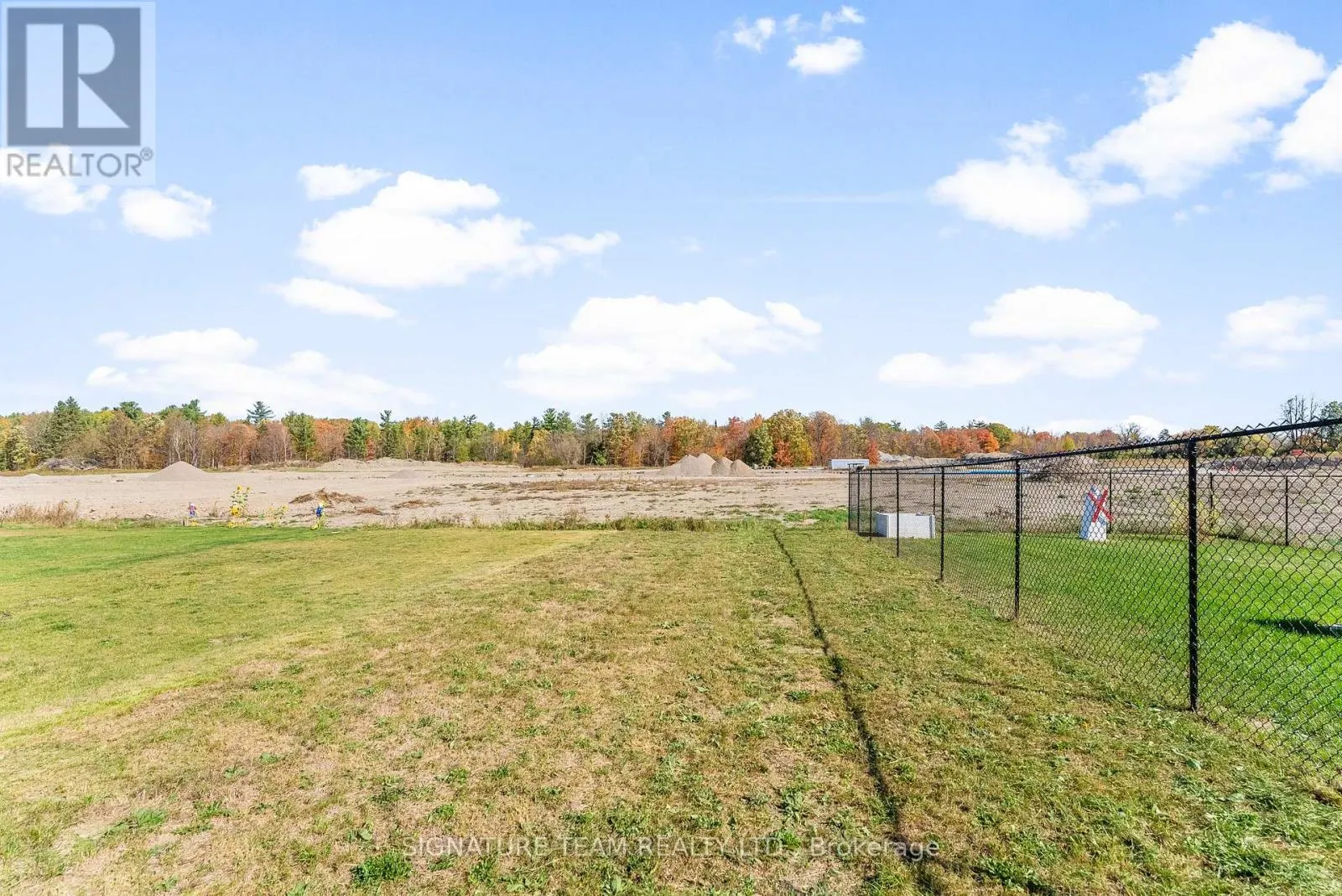 311 FORESTVIEW CRESCENT