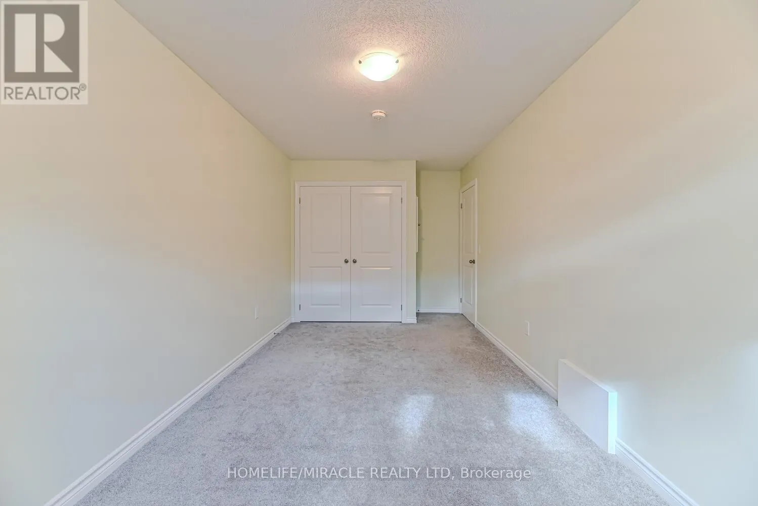 49 - 289 CHAPEL HILL DRIVE