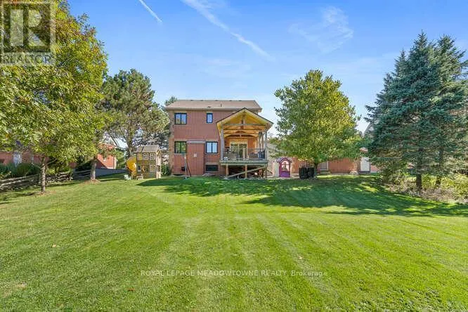 18 MCCULLOGH DRIVE