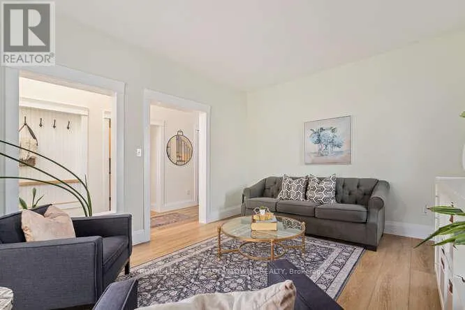 18 MCCULLOGH DRIVE