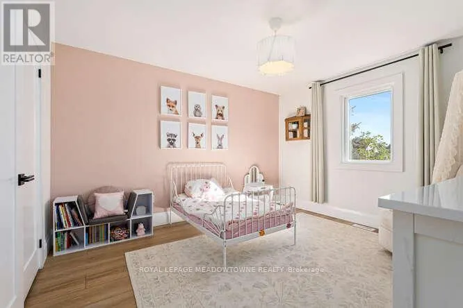 18 MCCULLOGH DRIVE