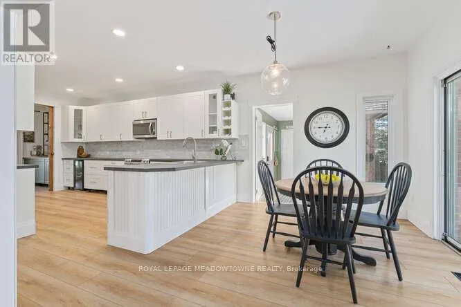 18 MCCULLOGH DRIVE