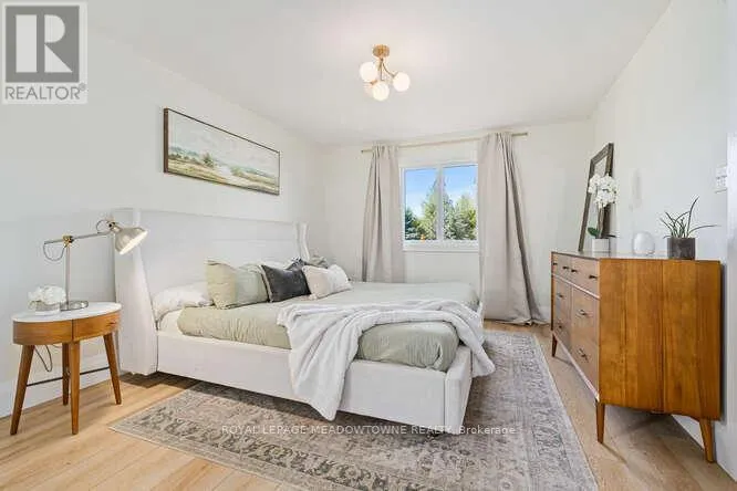 18 MCCULLOGH DRIVE