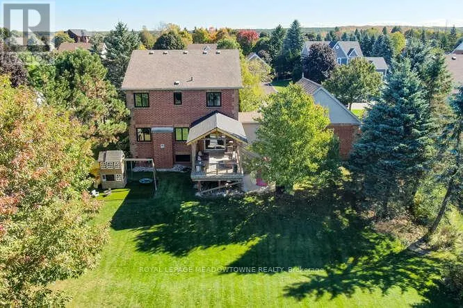 18 MCCULLOGH DRIVE