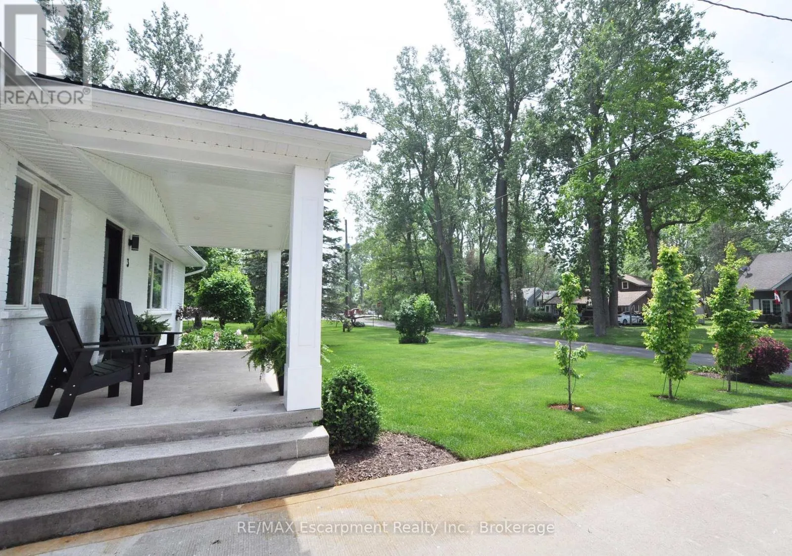 3 HOWEY AVENUE