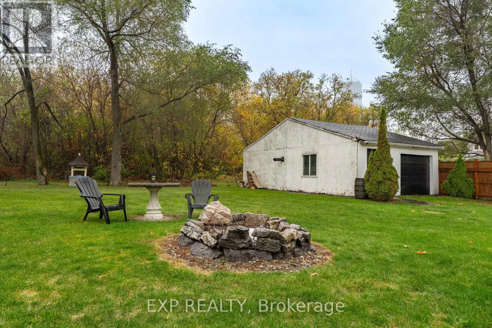 635 FRONT ROAD W