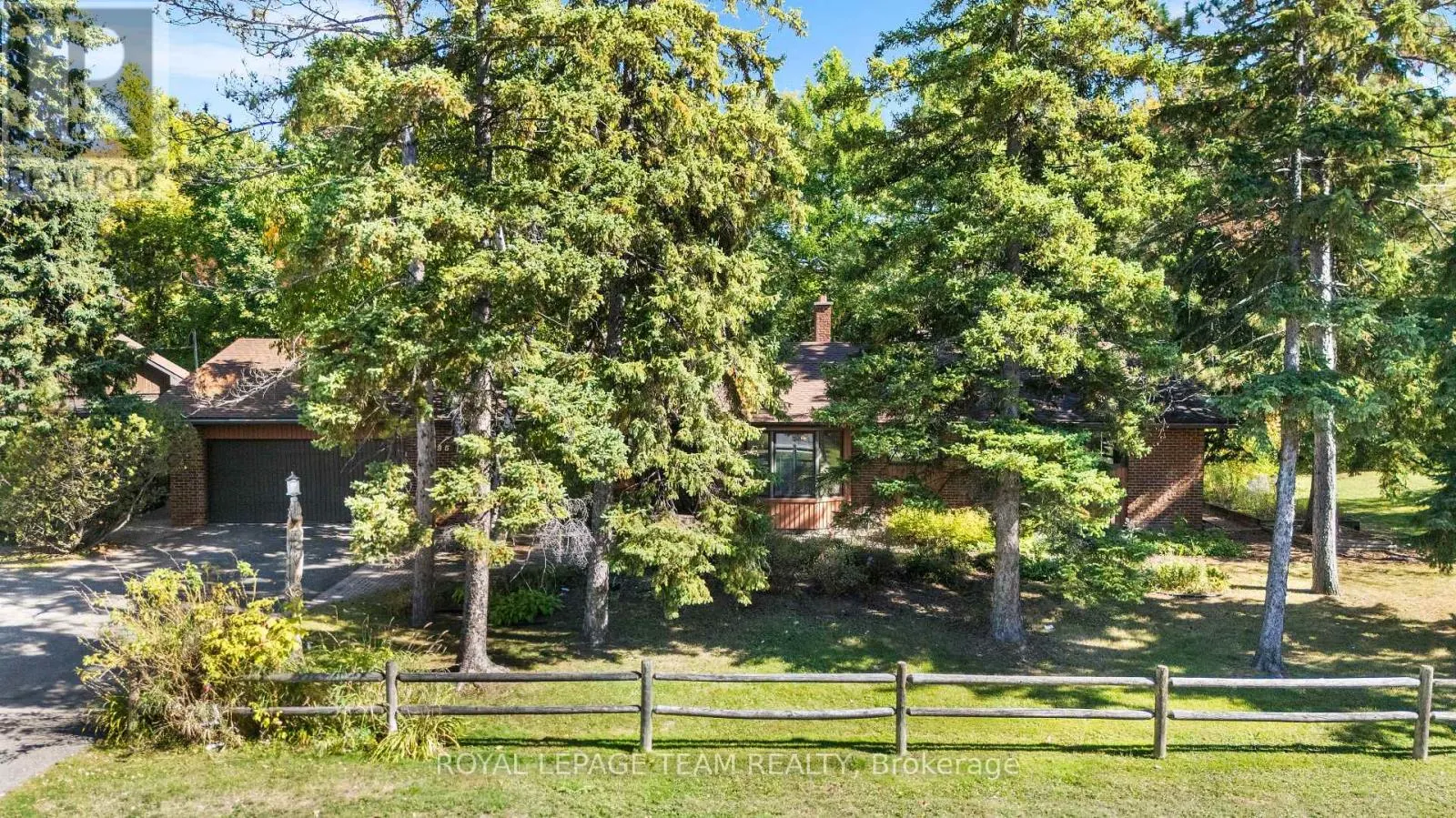 1495 PRINCE OF WALES DRIVE