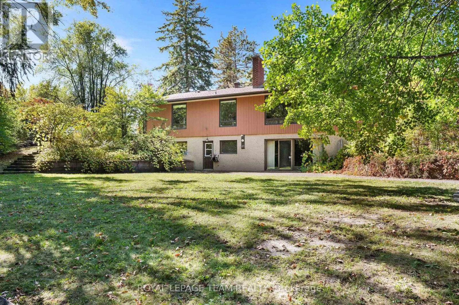 1495 PRINCE OF WALES DRIVE