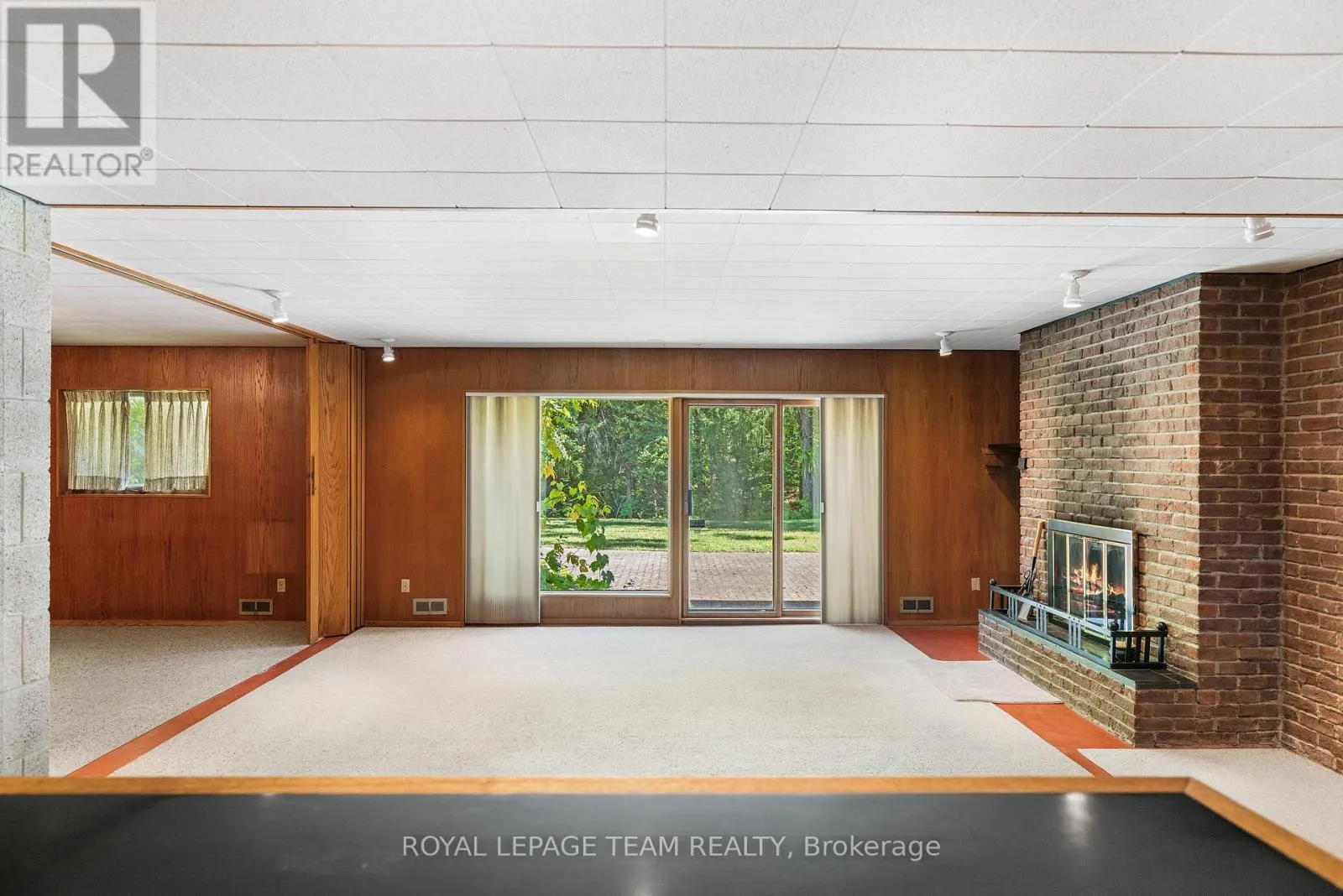 1495 PRINCE OF WALES DRIVE