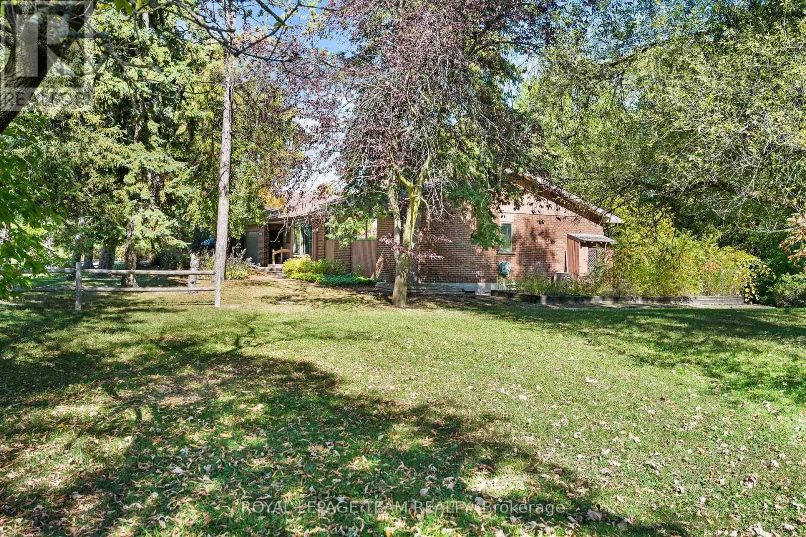 1495 PRINCE OF WALES DRIVE