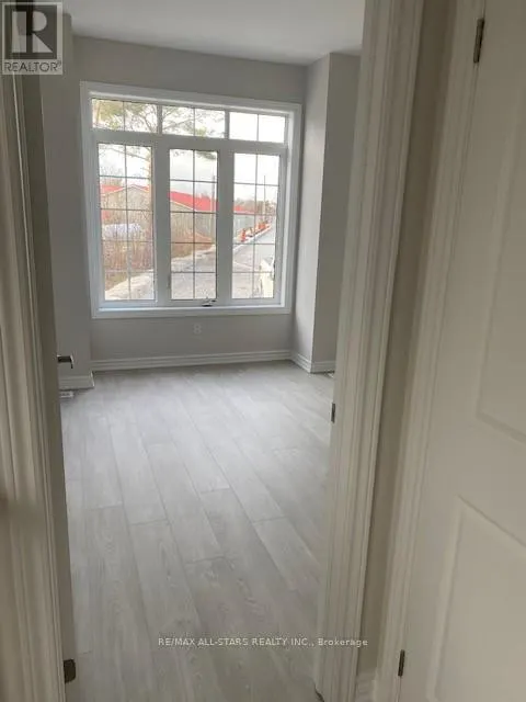 39 - 17 LAKEWOOD CRESCENT, #39