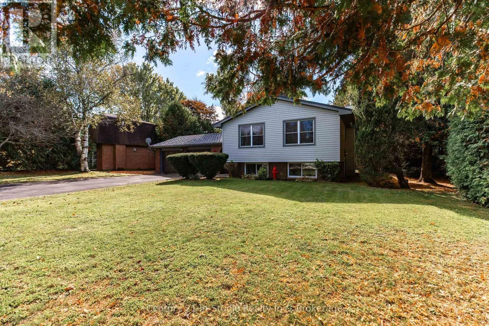 104 GLENWOOD PLACE