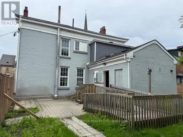 10 CHAPEL STREET