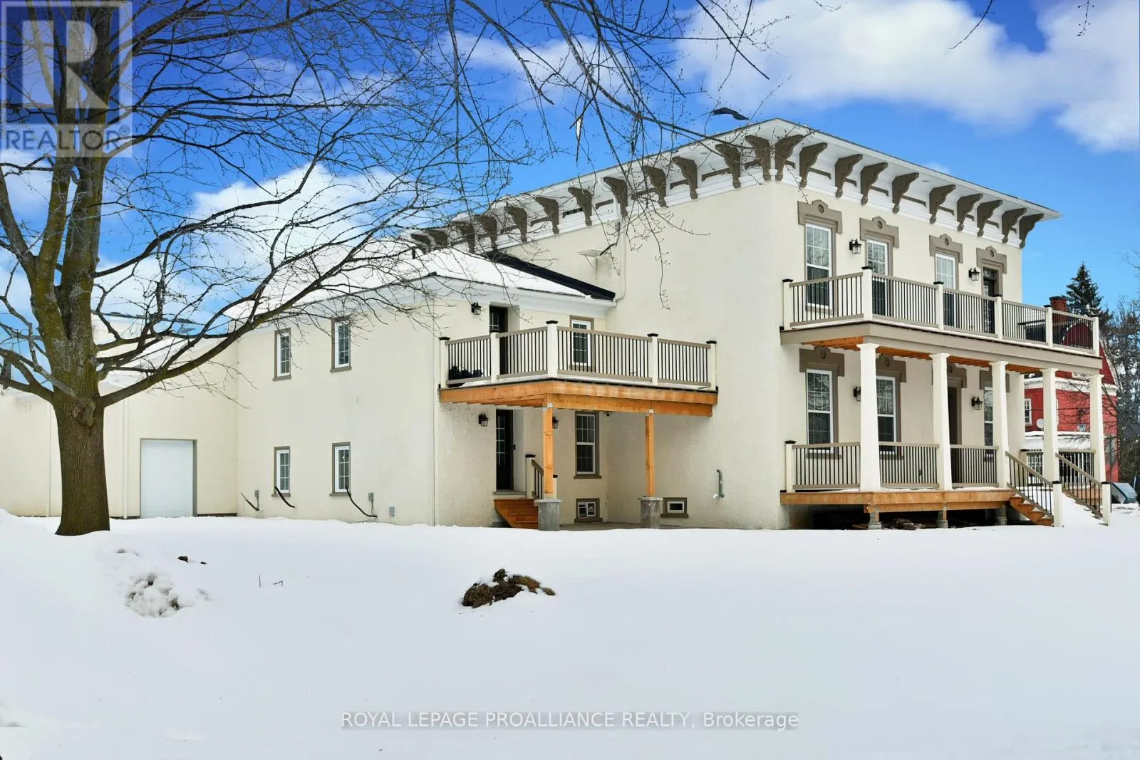 1 - 439 EDWARD STREET