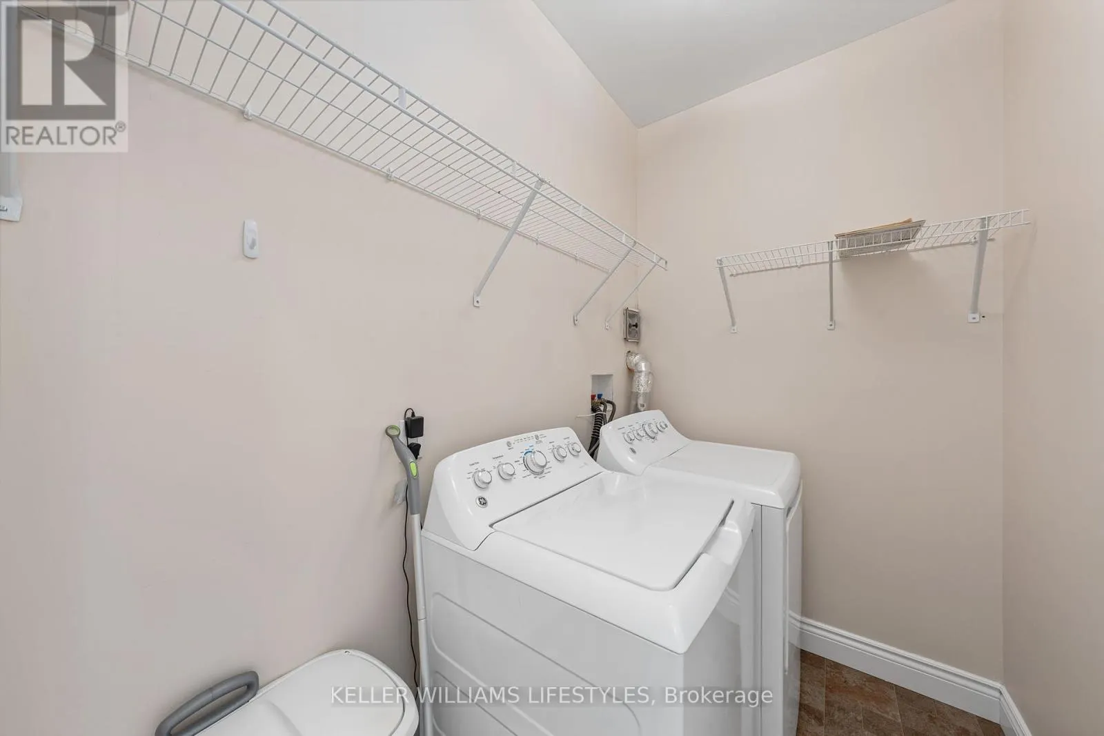 6 - 5969 TOWNSEND LINE, #6