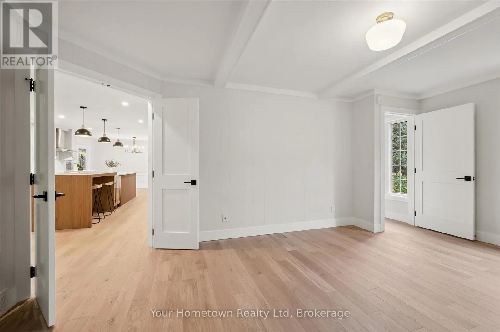 111 THORNDALE PLACE
