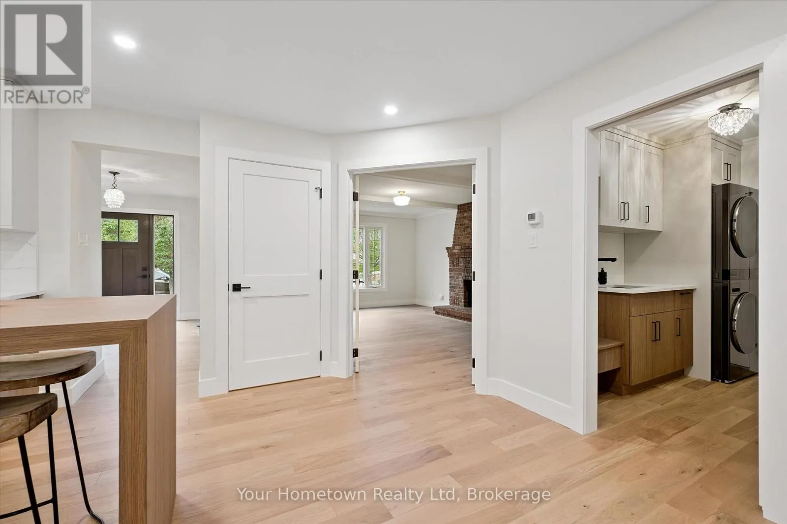 111 THORNDALE PLACE