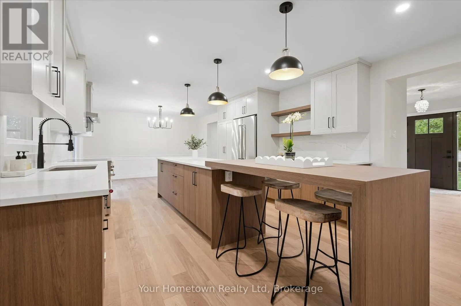 111 THORNDALE PLACE
