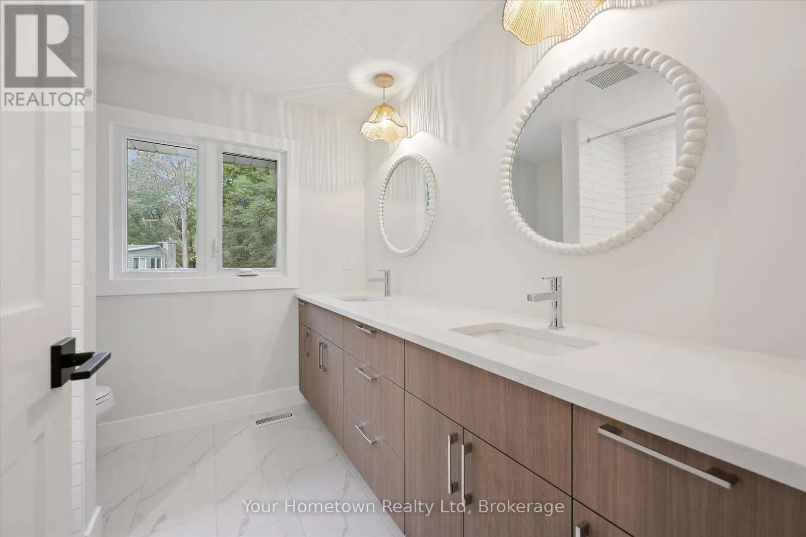 111 THORNDALE PLACE