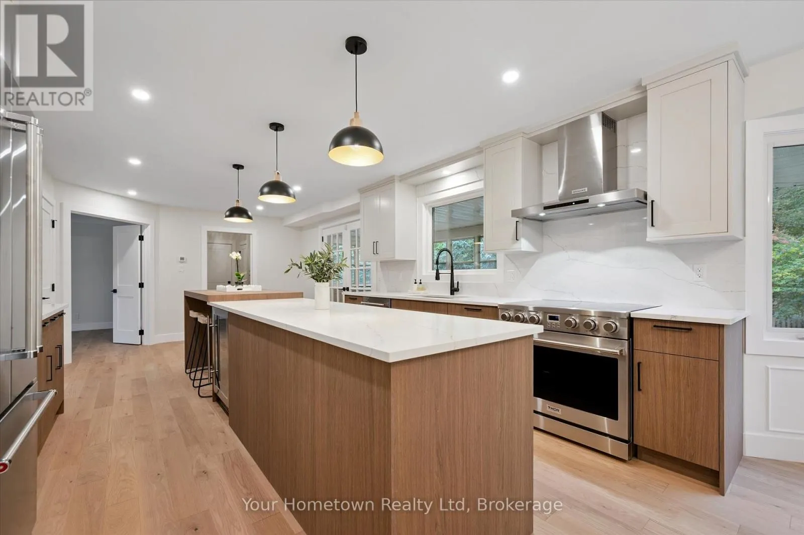111 THORNDALE PLACE