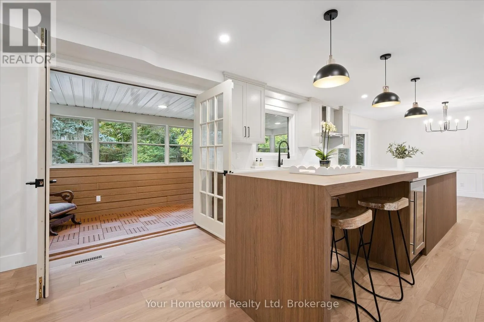 111 THORNDALE PLACE