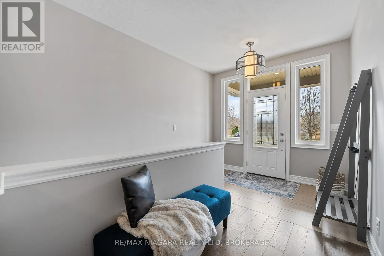 86 PARKSIDE DRIVE