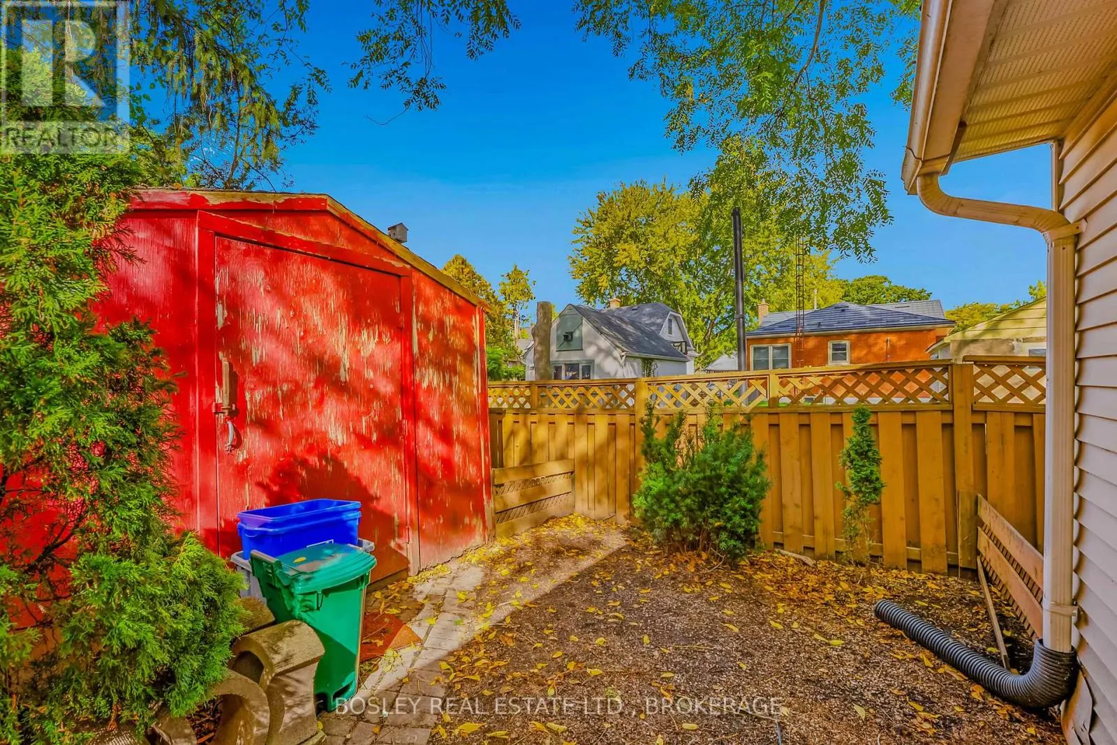 6373 CORWIN CRESCENT