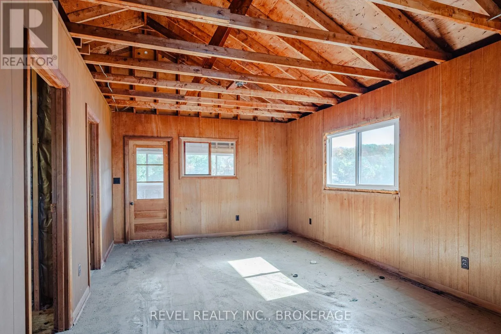 1019A KENS LANE