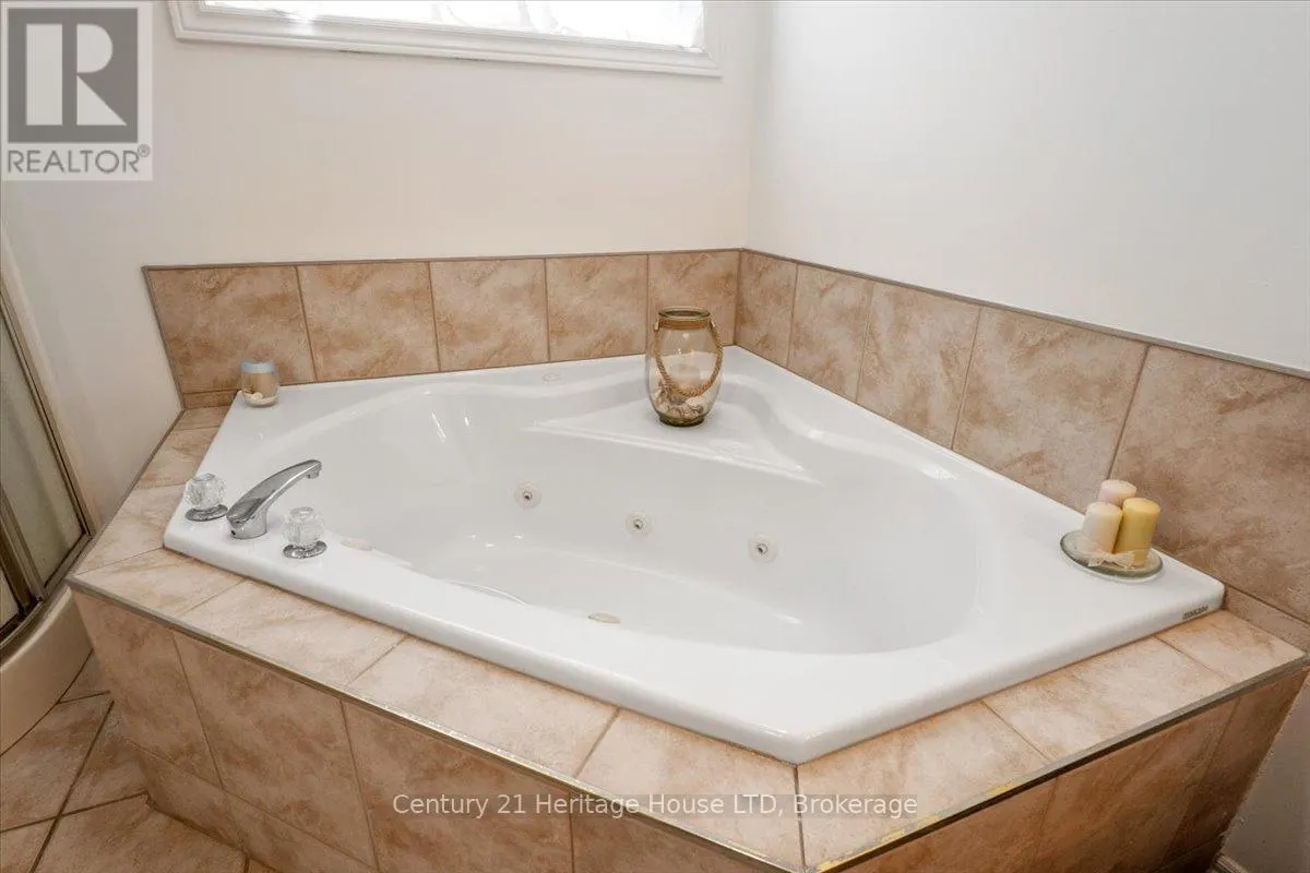 125 GRETEL PLACE
