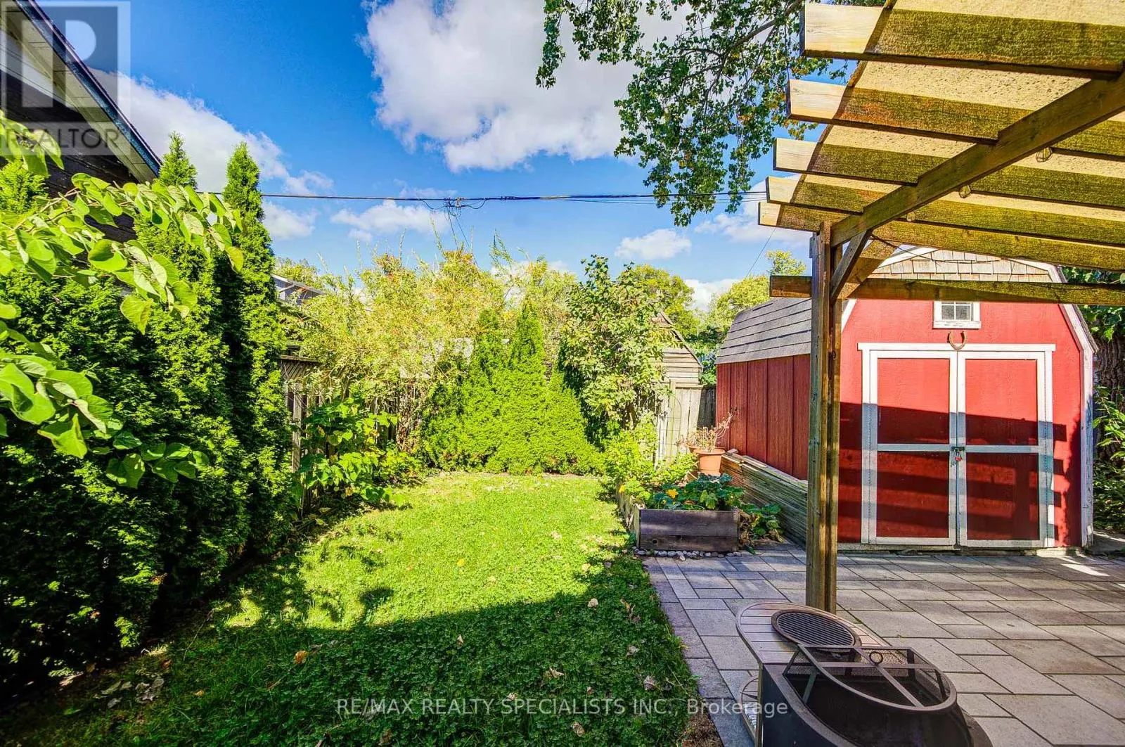 9 GRANDVIEW DRIVE