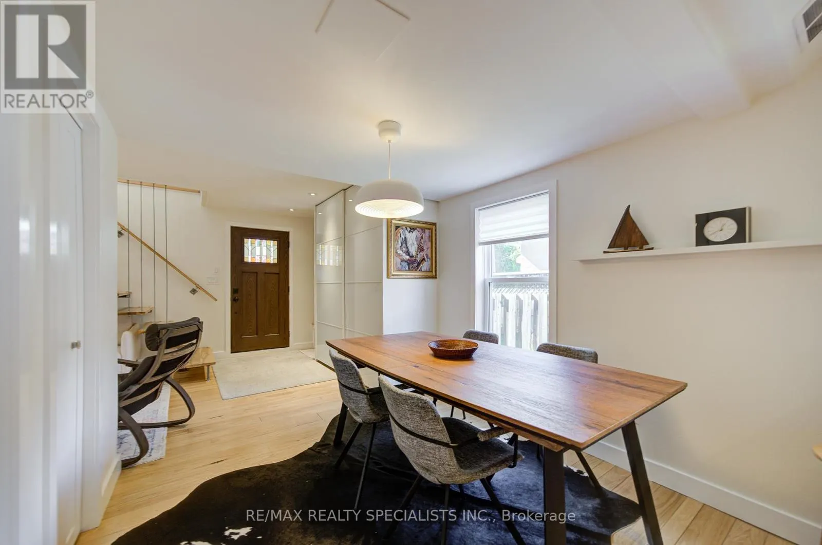 9 GRANDVIEW DRIVE
