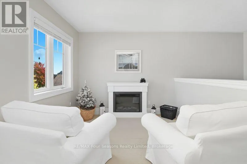 3 - 132 EAST RIDGE DRIVE, #3