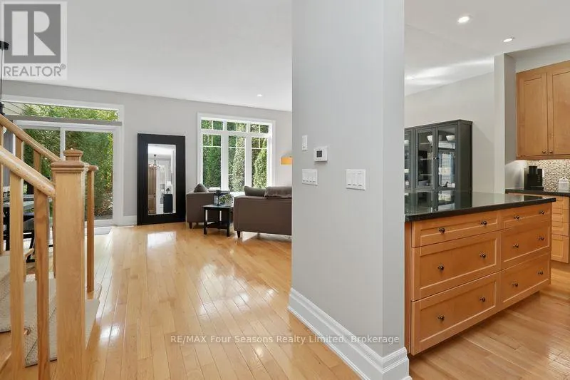 3 - 132 EAST RIDGE DRIVE, #3