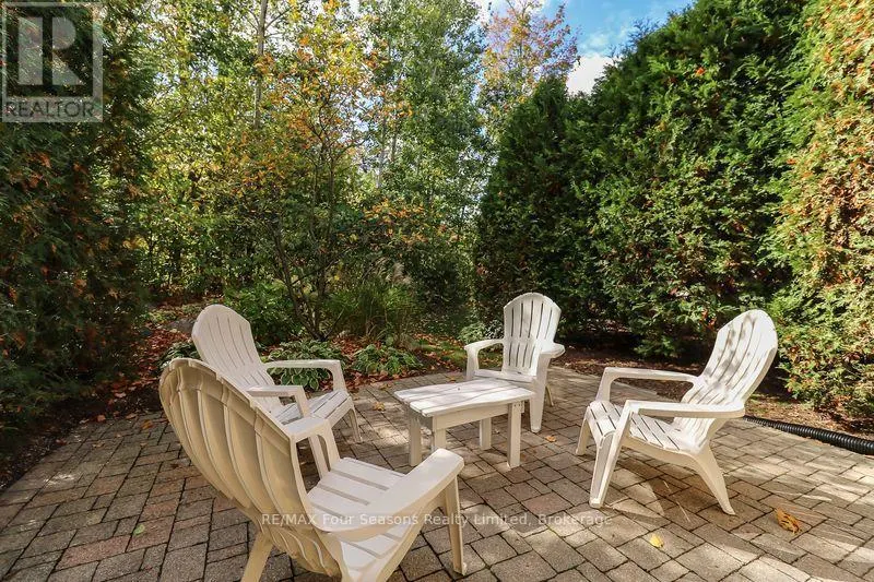 3 - 132 EAST RIDGE DRIVE, #3