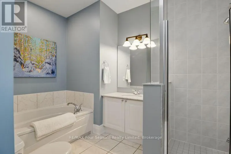 3 - 132 EAST RIDGE DRIVE, #3