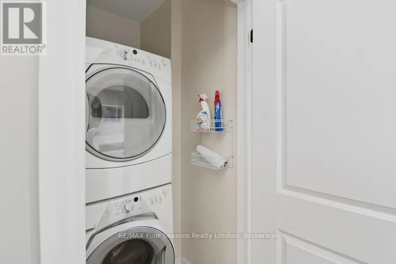 3 - 132 EAST RIDGE DRIVE, #3