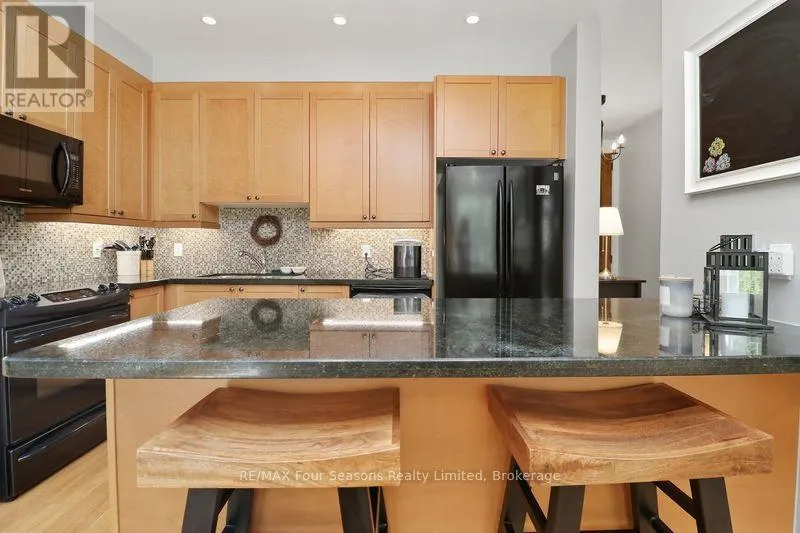 3 - 132 EAST RIDGE DRIVE, #3