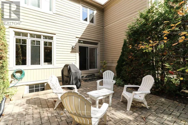 3 - 132 EAST RIDGE DRIVE, #3